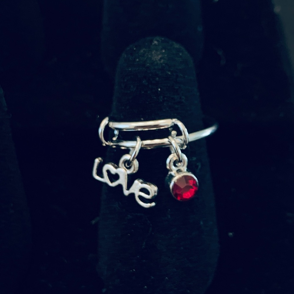 “Love” charm dangle ring with birthstone charm - Picture 5 of 8